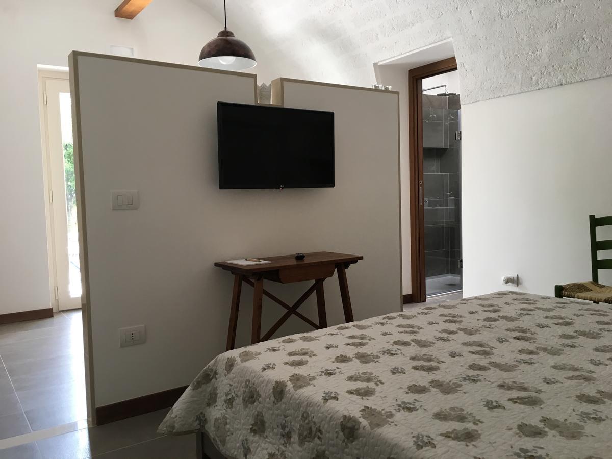 Lamia Bianca Country house *
